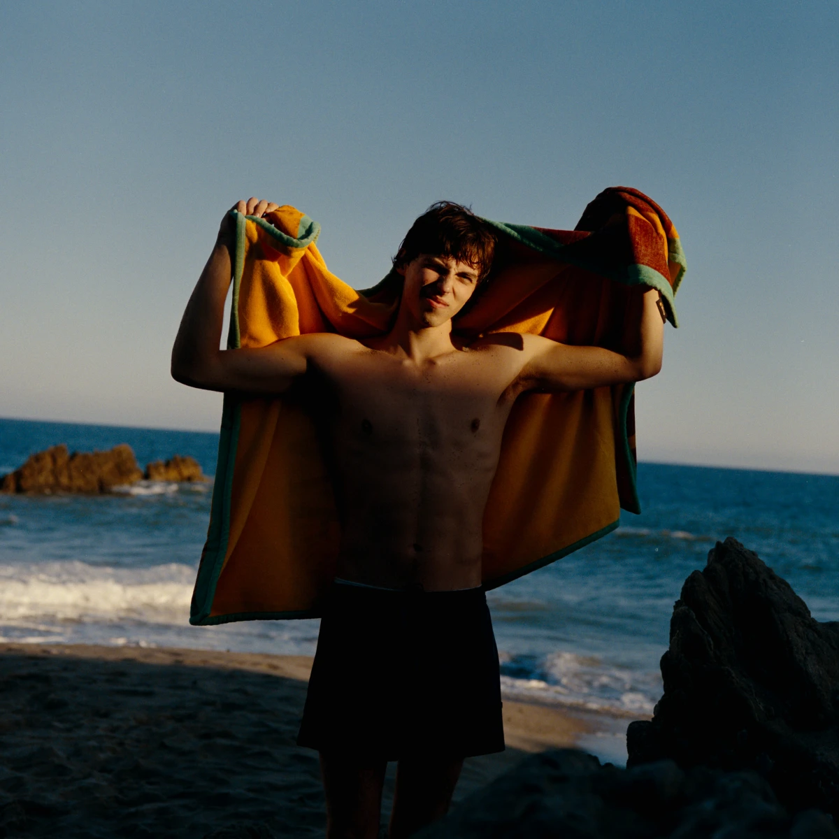 Portrait, fashion, color, chris noltekuhlmann, wideangle, emotion, color, warm, feel, mood, lifestyle, advertising, film photography, medium format, los angeles, berlin, queer, kodak, lgbtq , trans, youth, art, photographer, studio, jackson passaglia, malibu, water, ocean