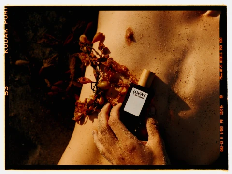 jackson passaglia Model Loewe Portrait Parfüm Close up